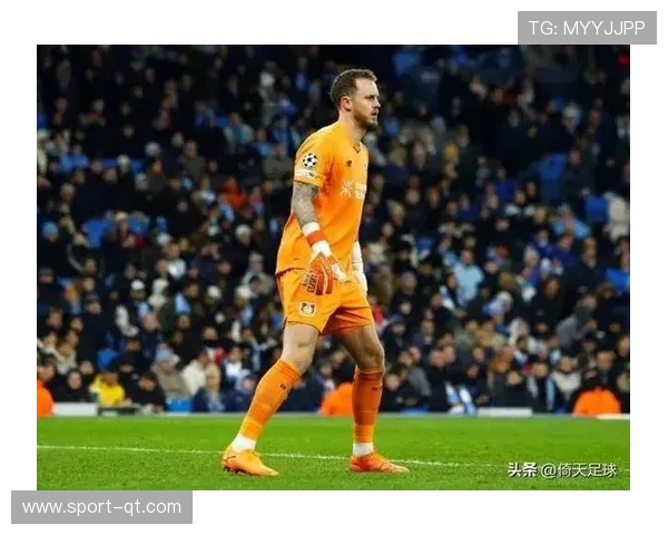 阿贾克斯vs奥林匹亚科斯，半场数据对比显示控球率失衡